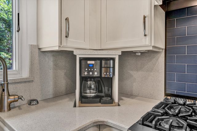 116 Deer Creek DR, Moneta, VA 24121