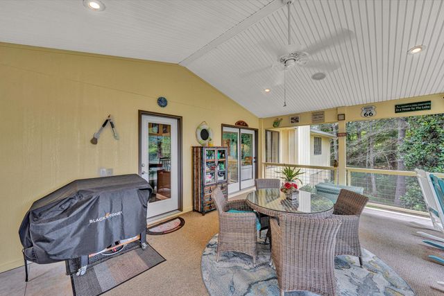 116 Deer Creek DR, Moneta, VA 24121