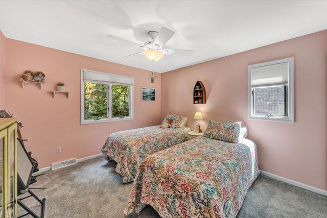 116 Deer Creek DR, Moneta, VA 24121