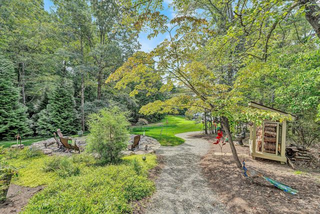 116 Deer Creek DR, Moneta, VA 24121