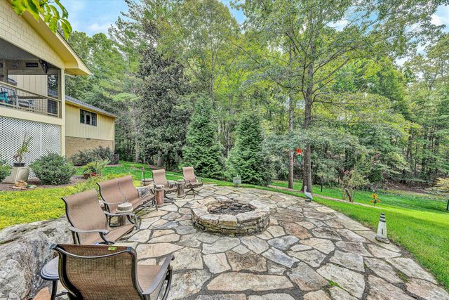 116 Deer Creek DR, Moneta, VA 24121