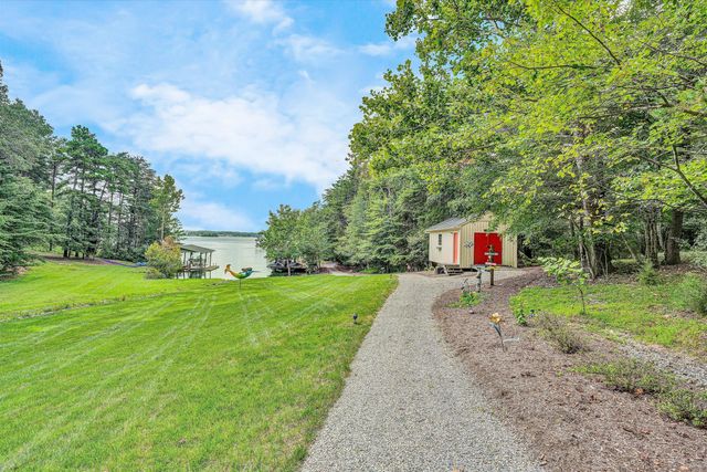 116 Deer Creek DR, Moneta, VA 24121