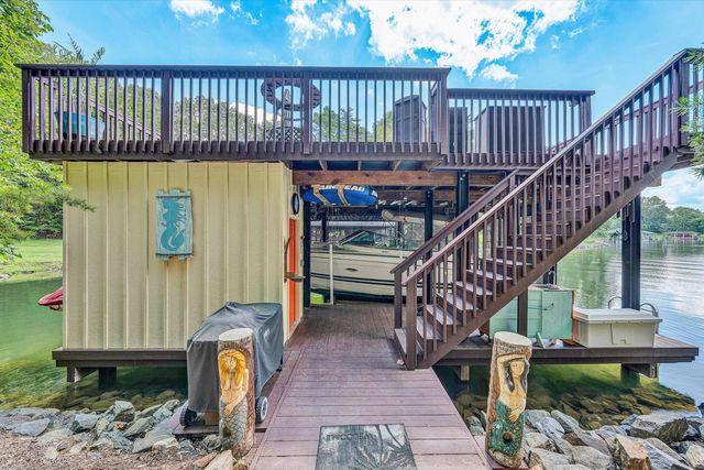 116 Deer Creek DR, Moneta, VA 24121