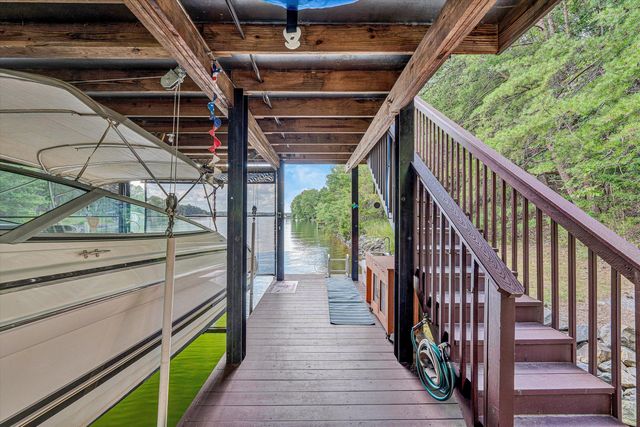 116 Deer Creek DR, Moneta, VA 24121