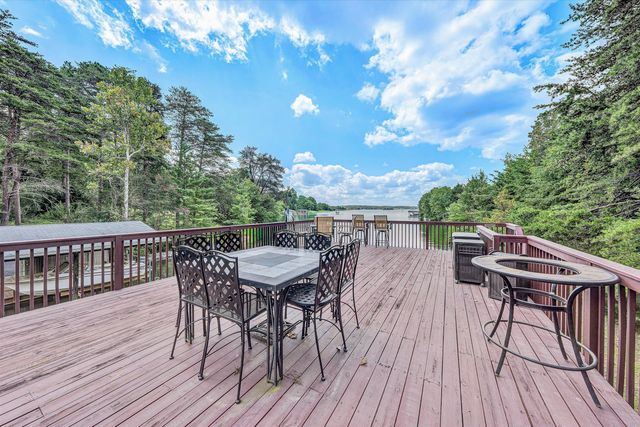 116 Deer Creek DR, Moneta, VA 24121