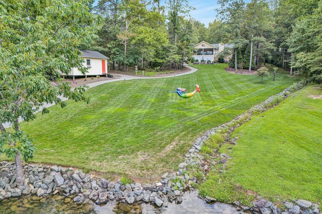 116 Deer Creek DR, Moneta, VA 24121