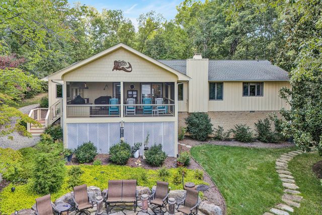 116 Deer Creek DR, Moneta, VA 24121