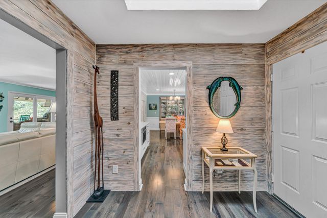 116 Deer Creek DR, Moneta, VA 24121