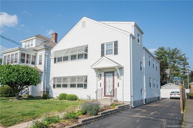 82 Lancaster Road, West Hartford, CT 06119
