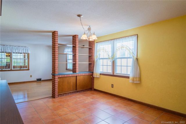 82 Lancaster Road, West Hartford, CT 06119
