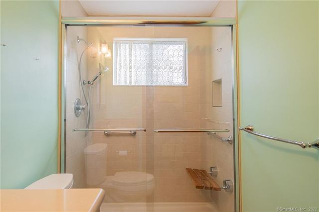 82 Lancaster Road, West Hartford, CT 06119
