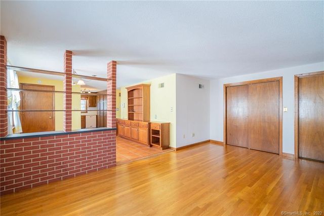 82 Lancaster Road, West Hartford, CT 06119
