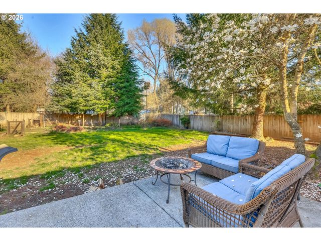 505 N HUBBARD Ave, Yacolt, WA 98675