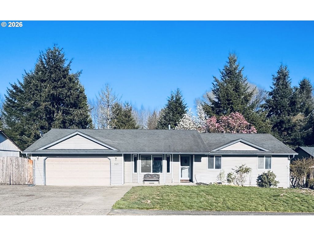 505 N HUBBARD Ave, Yacolt, WA 98675