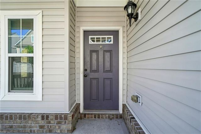 516 Cape Joshua LN, Virginia Beach, VA 23462