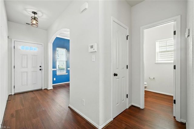 516 Cape Joshua LN, Virginia Beach, VA 23462