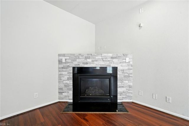 516 Cape Joshua LN, Virginia Beach, VA 23462