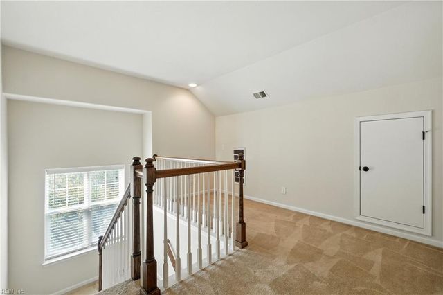 516 Cape Joshua LN, Virginia Beach, VA 23462