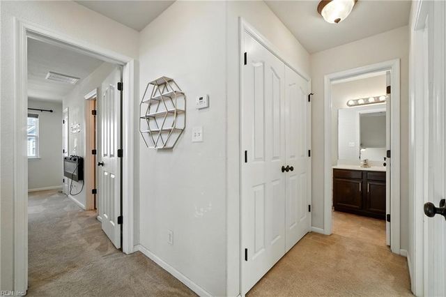 516 Cape Joshua LN, Virginia Beach, VA 23462