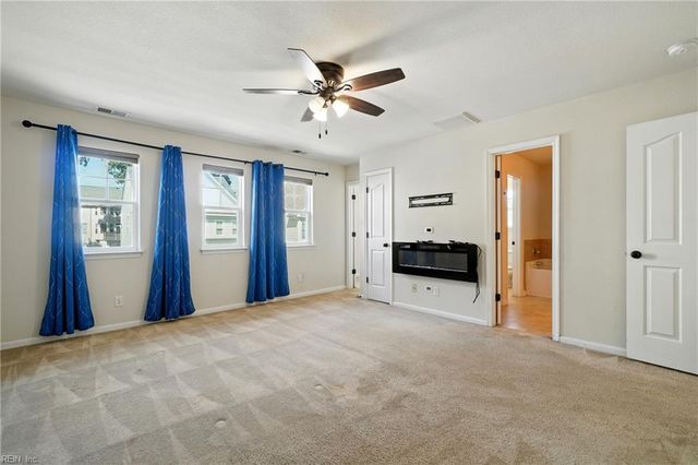 516 Cape Joshua LN, Virginia Beach, VA 23462