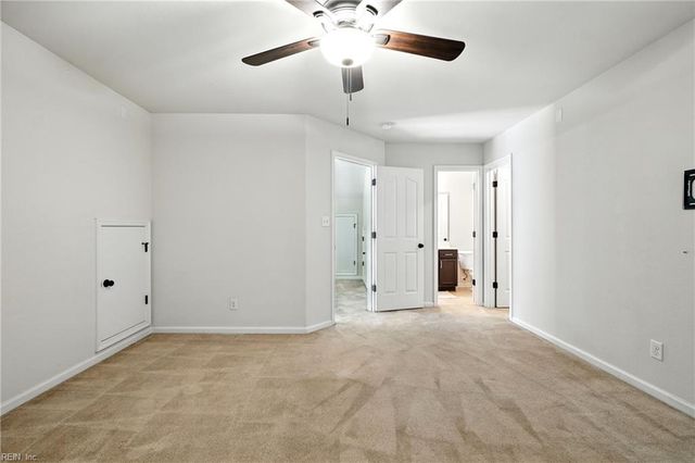 516 Cape Joshua LN, Virginia Beach, VA 23462