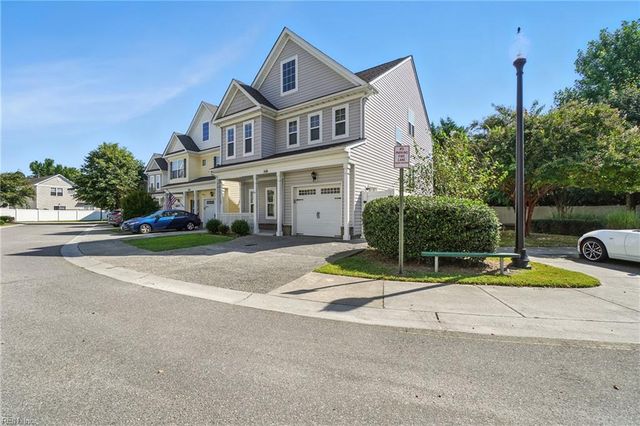 516 Cape Joshua LN, Virginia Beach, VA 23462