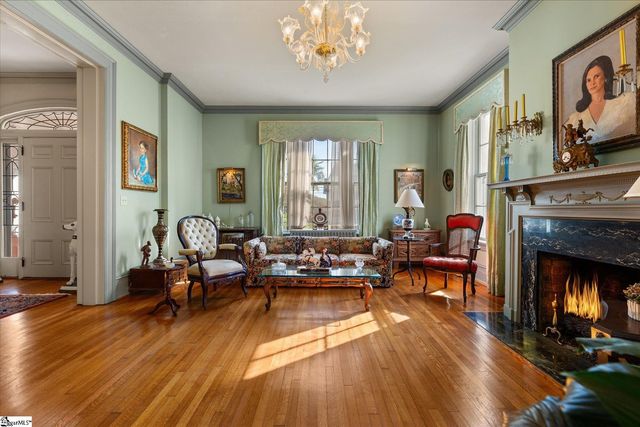 780 W Main Street, Laurens, SC 29360