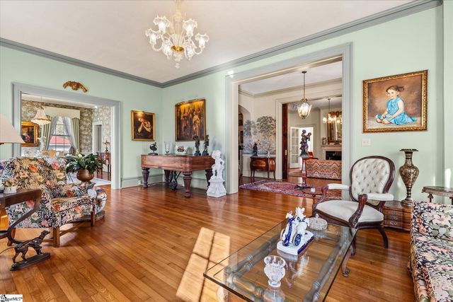 780 W Main Street, Laurens, SC 29360