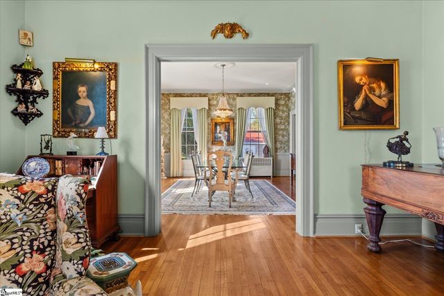 780 W Main Street, Laurens, SC 29360