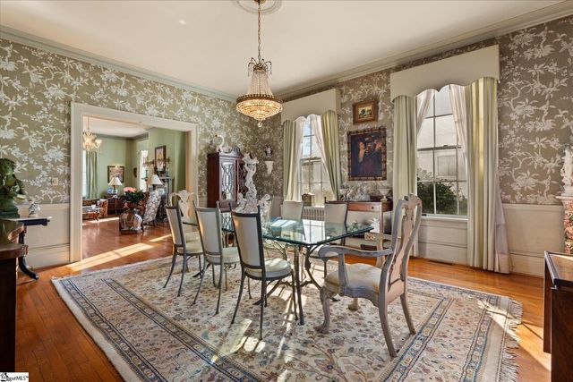 780 W Main Street, Laurens, SC 29360