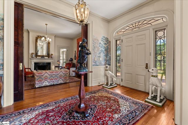 780 W Main Street, Laurens, SC 29360