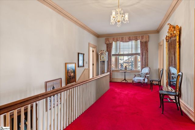 780 W Main Street, Laurens, SC 29360