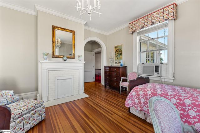 780 W Main Street, Laurens, SC 29360