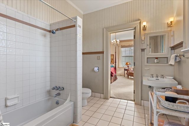 780 W Main Street, Laurens, SC 29360