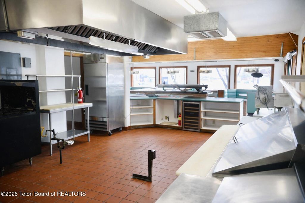 170 HIGHWAY 89, Alpine, WY 83128 photo 6