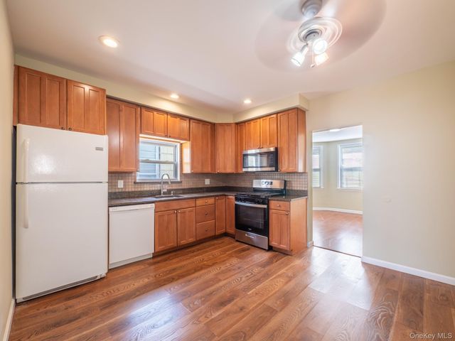 1315 130th Street, College Point, NY 11356