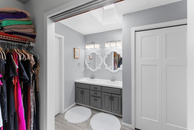 4478 34TH Street Court, Bettendorf, IA 52722
