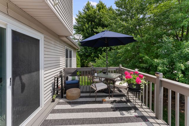 4478 34TH Street Court, Bettendorf, IA 52722