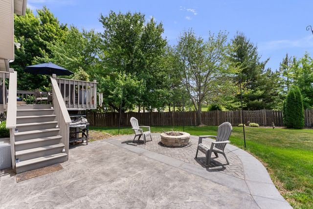 4478 34TH Street Court, Bettendorf, IA 52722