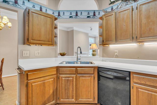 1980 Ashley LN, Roanoke, VA 24018