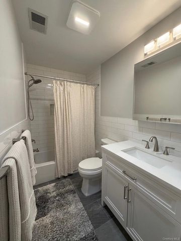 526 Fourth Avenue A, Pelham, NY 10803