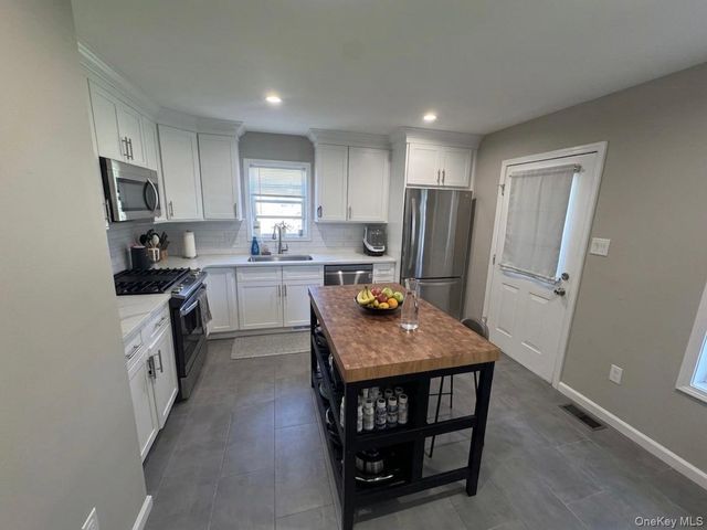 526 Fourth Avenue A, Pelham, NY 10803