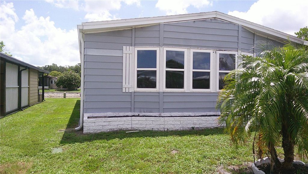 6710 36TH AVENUE E 326, Palmetto, FL 34221