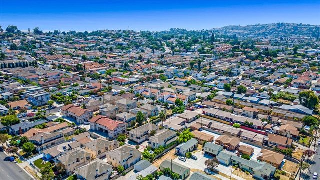 321 S Alhambra Avenue, Monterey Park, CA 91755