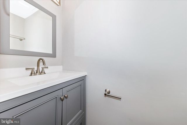 106 CHARING CT, Sterling, VA 20164