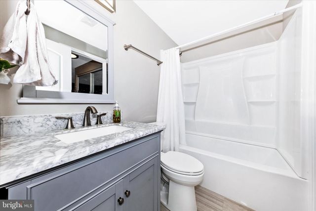 106 CHARING CT, Sterling, VA 20164