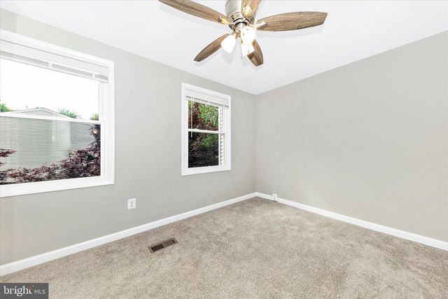 106 CHARING CT, Sterling, VA 20164