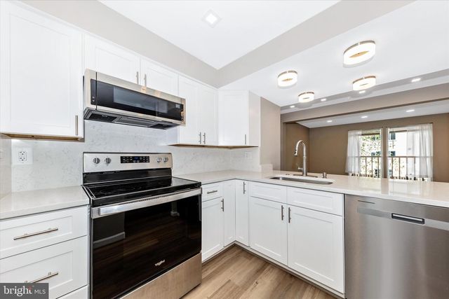 106 CHARING CT, Sterling, VA 20164