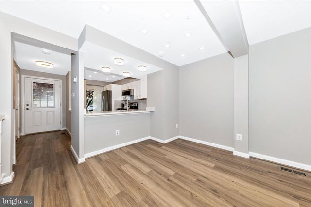 106 CHARING CT, Sterling, VA 20164
