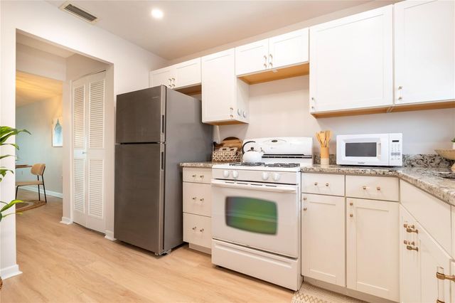 5925 SHORE BOULEVARD S 405, Gulfport, FL 33707